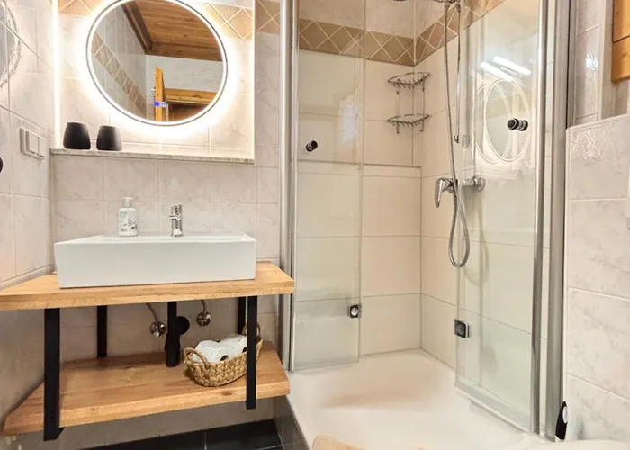 Dom wakacyjny Hundefreundliches Almhaus Auf 1800m, Naehe Skilift Mit Sauna & Kamin, Pur Falkert